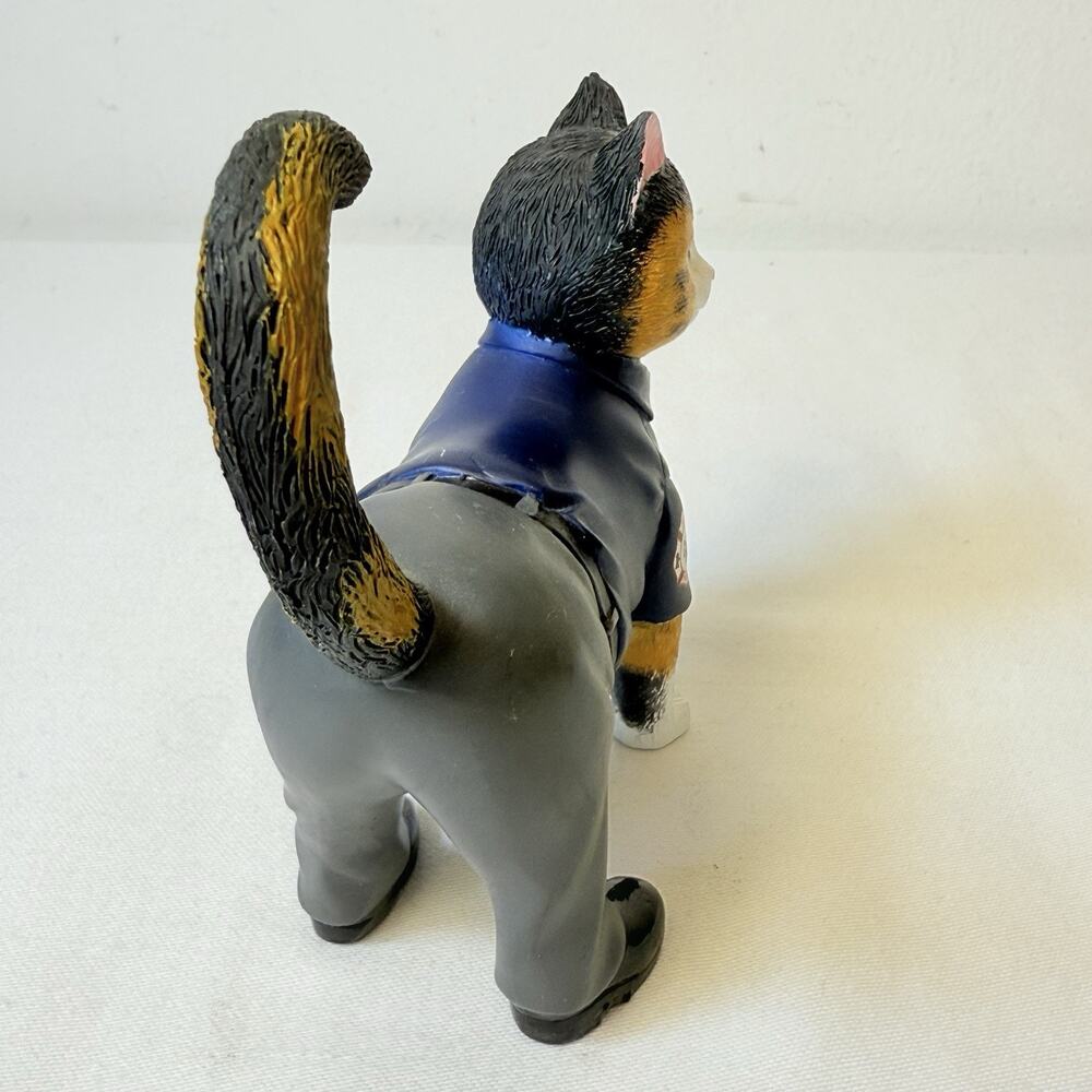 Hamilton Furr-ever Firefighter Hooks & Ladders Cat Figurine - Picture 2 of 11
